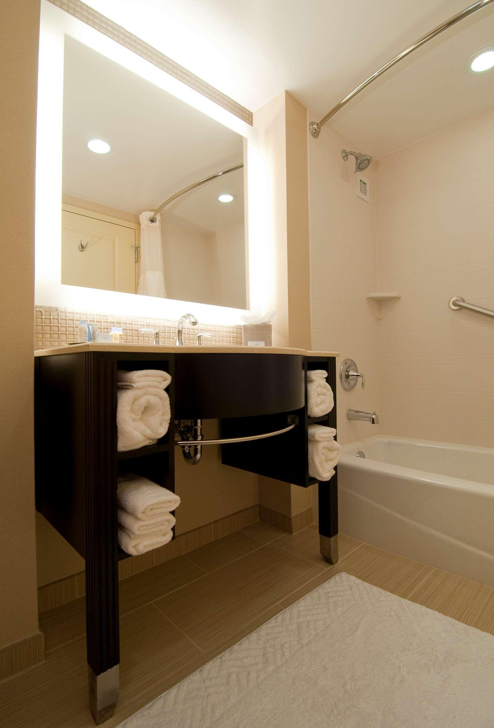 Doubletree By Hilton Dulles Airport-Sterling Hotel Exterior foto